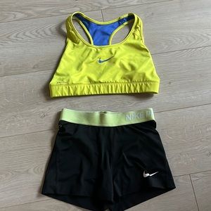 Nike Pro Workout Set